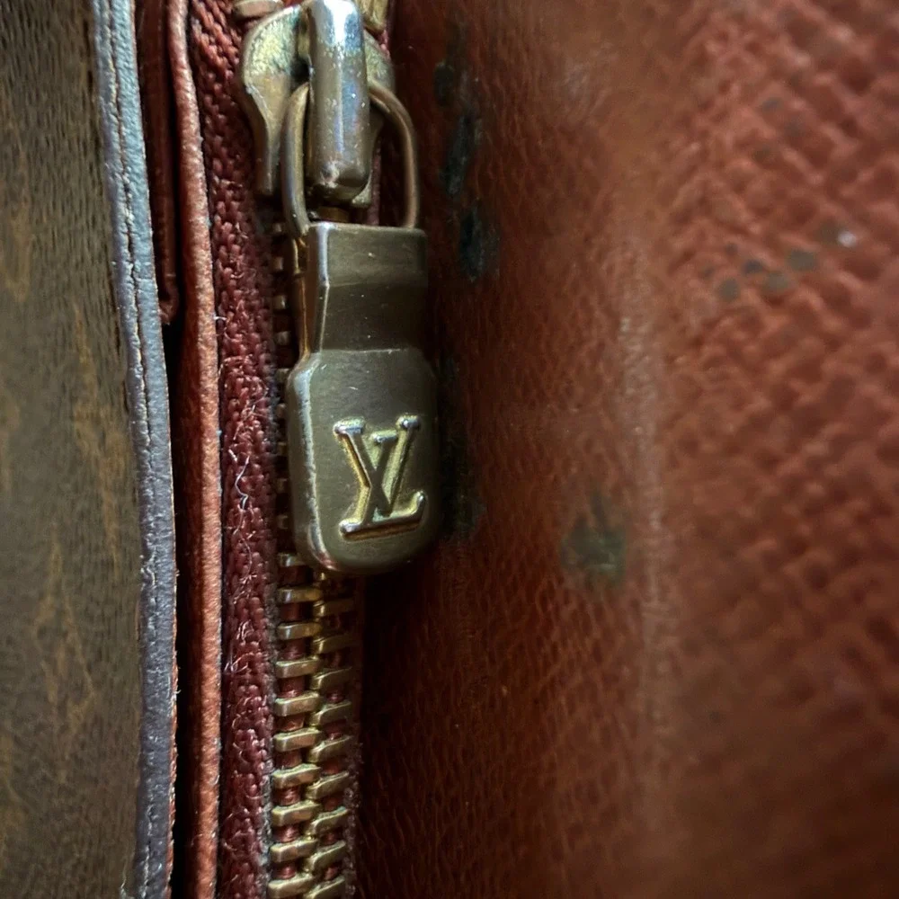 Louis Vuitton Vintage Brown Monogram Long Wallet Classic Designer OS Old Money